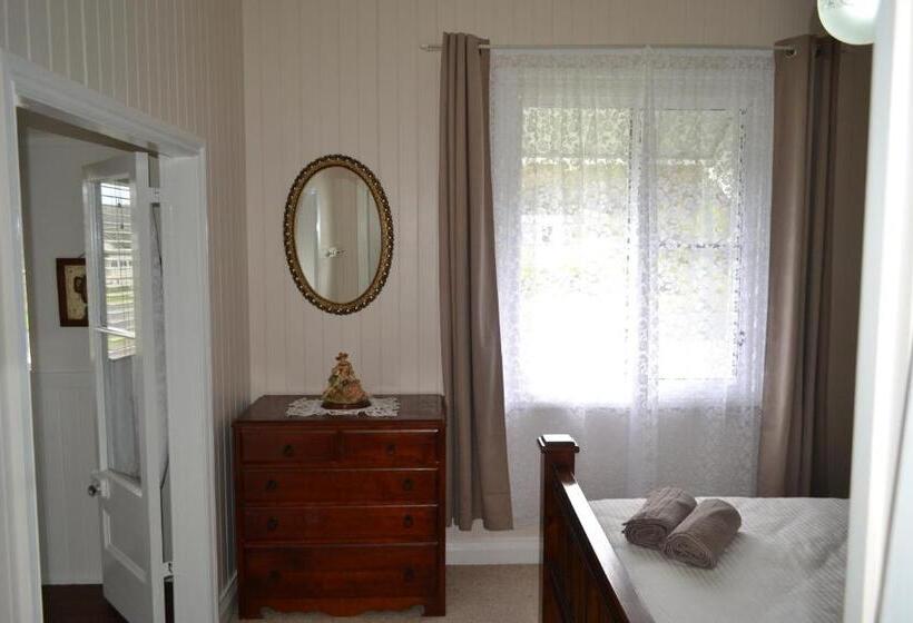 住宿加早餐  Cherry Blossom Cottage With Country Charm And Spa