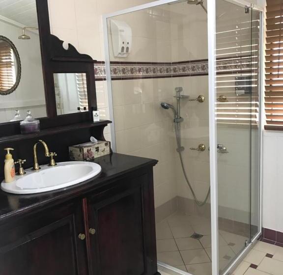 住宿加早餐  Cherry Blossom Cottage With Country Charm And Spa