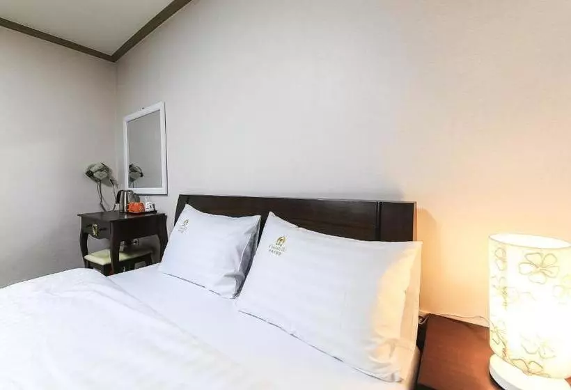 ホテル Crystal Residence