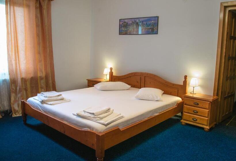 בית מלון כפרי Maier