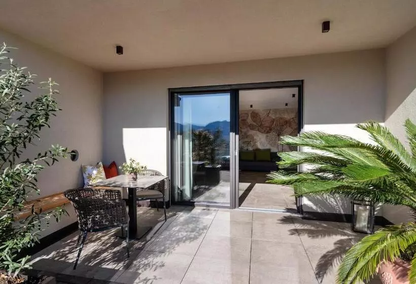 هتل Villa Montis