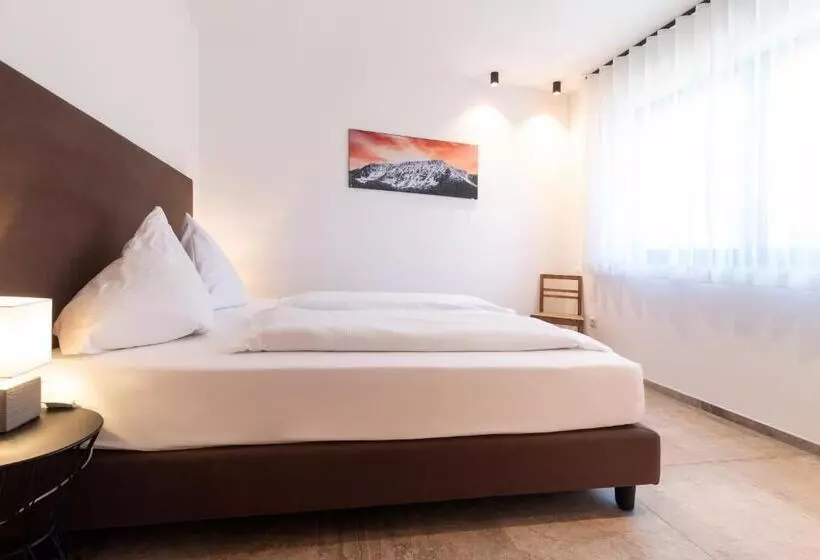 هتل Villa Montis