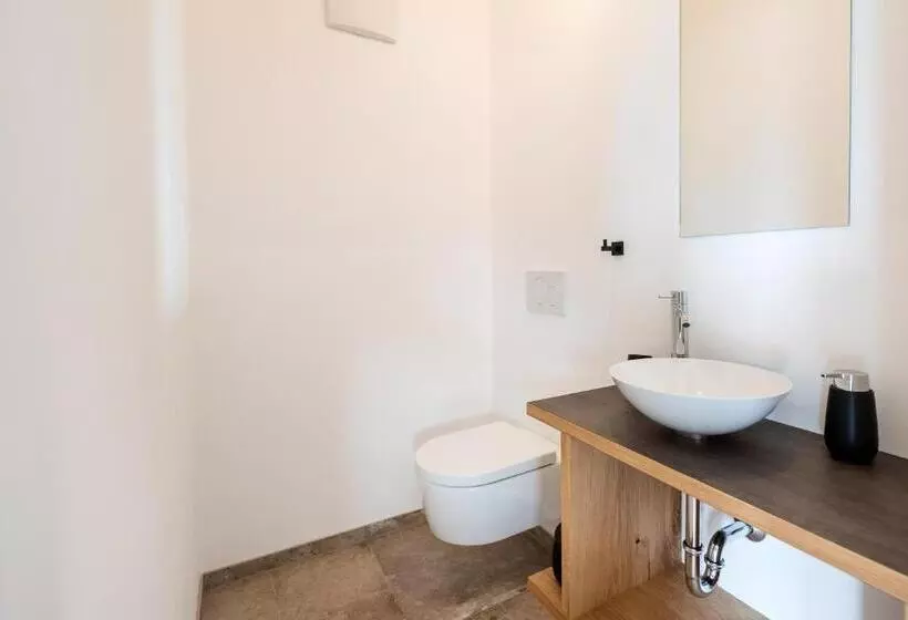 هتل Villa Montis