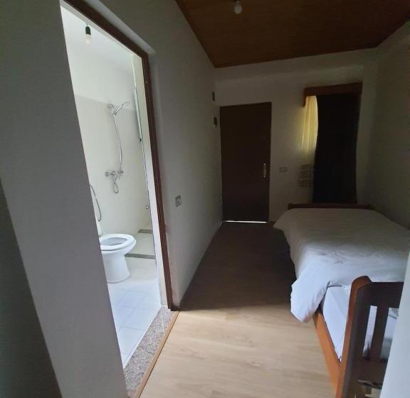 פנסיון Guest House Flodisa