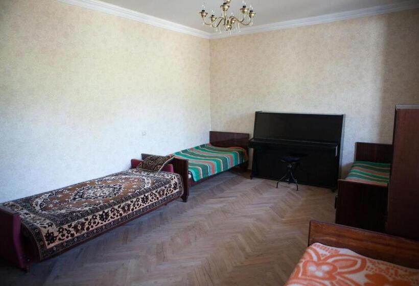 پانسیون Guest House Salome