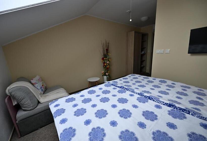 פנסיון Rodinne Vinarstvi Spevak