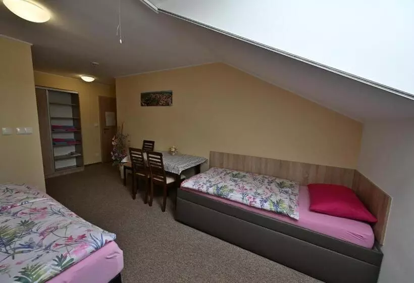 ペンション Rodinne Vinarstvi Spevak