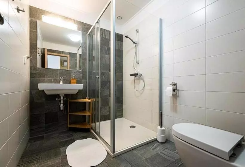 ペンション Rodinne Vinarstvi Spevak