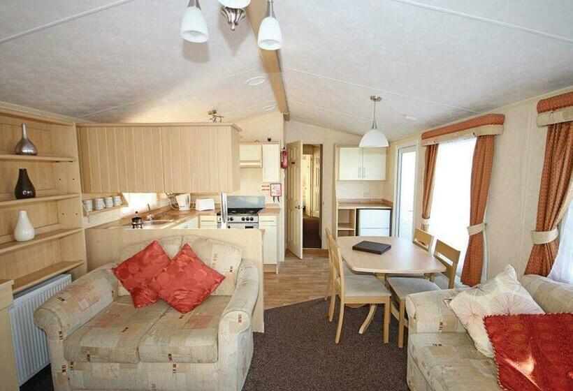 אתר נופש Silver Birch Caravan Park