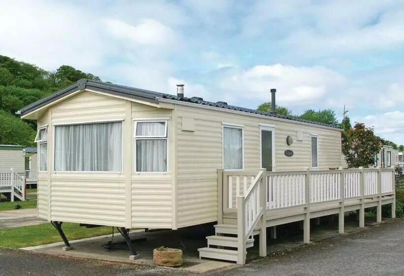 استراحتگاه Silver Birch Caravan Park