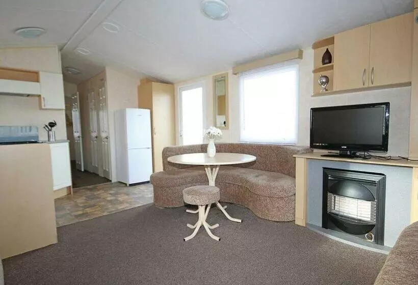 استراحتگاه Silver Birch Caravan Park