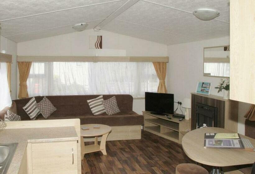 אתר נופש Silver Birch Caravan Park