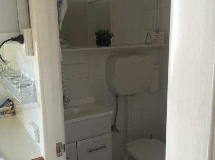 Donald Riverside Motel