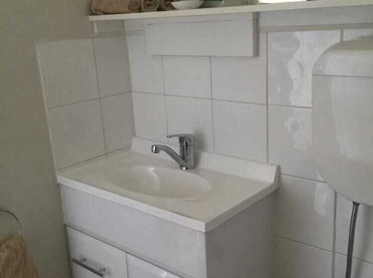 Donald Riverside Motel