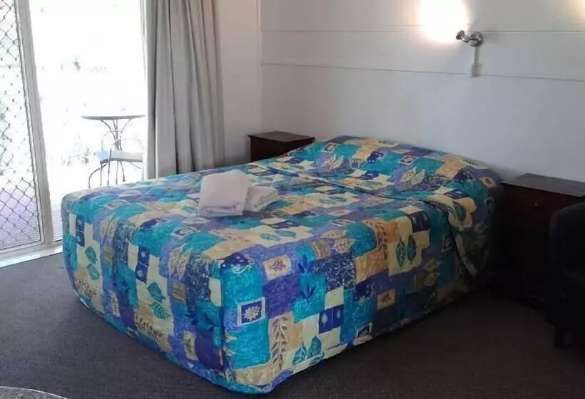 Donald Riverside Motel