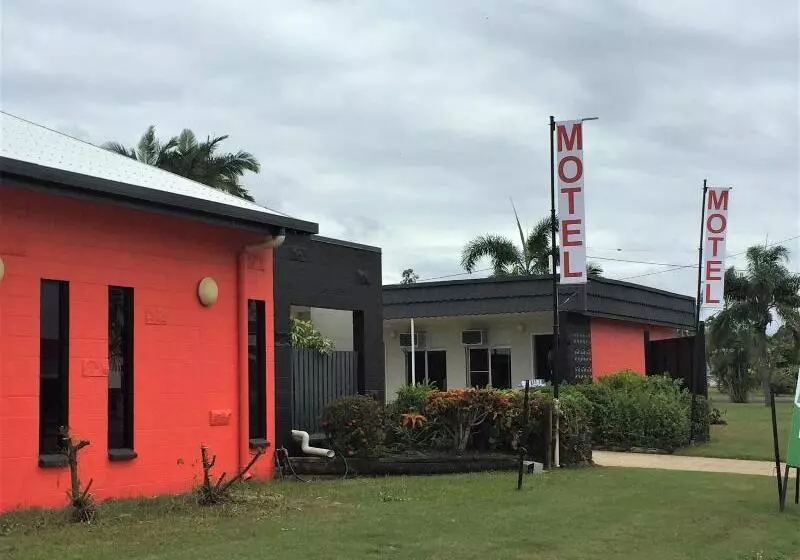 Hotelli Cardwell At The Beach