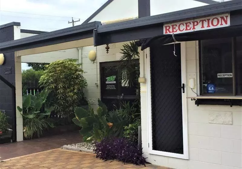 Hotelli Cardwell At The Beach