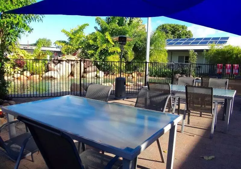 Hotelli Cardwell At The Beach