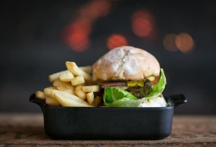 Отель The Royal