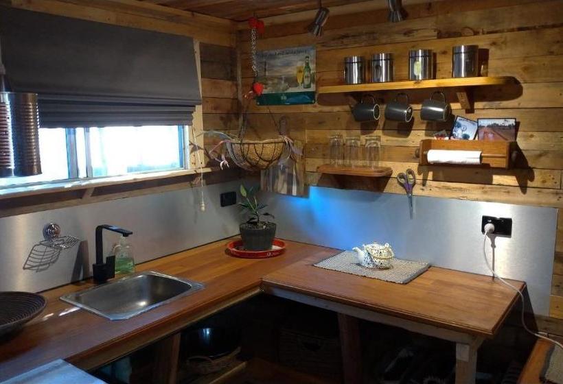 ユースホステル Alice's Secret Travellers Inn