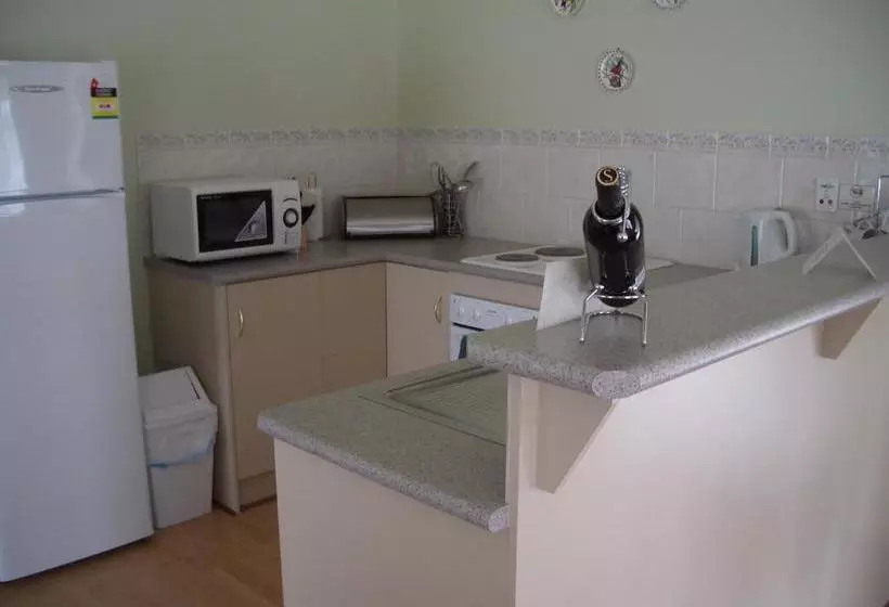 Aamiaismajoitus (B&B) Carolynnes Cottages