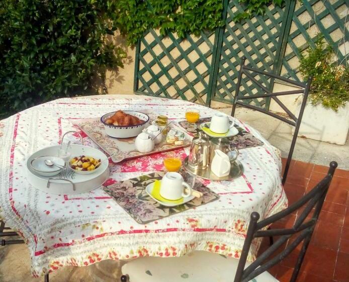 تختخواب و صبحانه Hote Aix Centre Garage Piscine