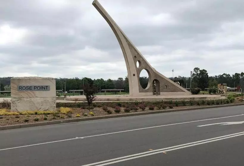 Benjamin Singleton Motel