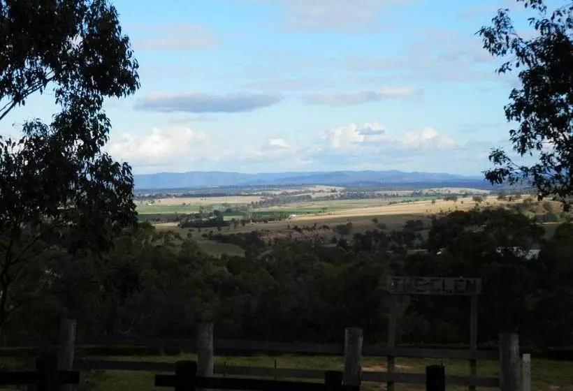 Benjamin Singleton Motel