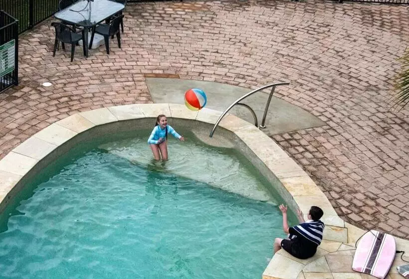 Hotelli Anchorage On Straddie