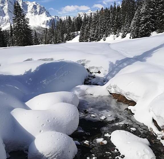 בית מלון כפרי Comelico
