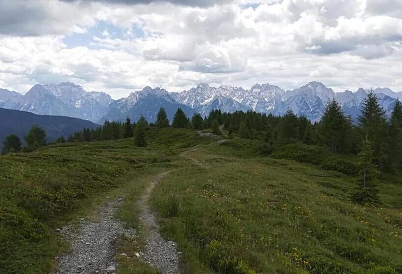 בית מלון כפרי Comelico