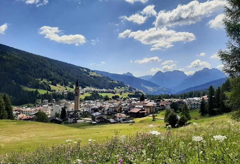 בית מלון כפרי Comelico