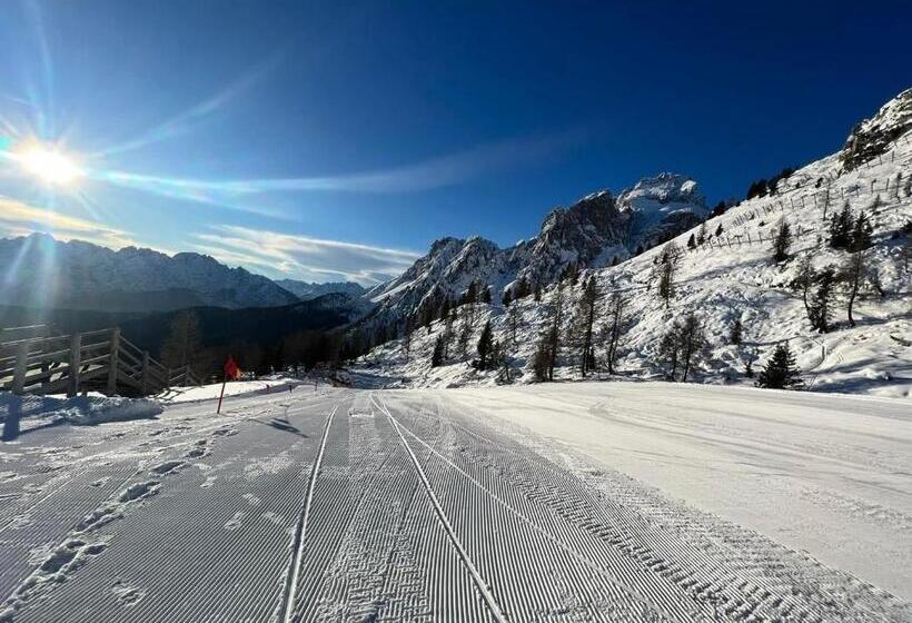 בית מלון כפרי Comelico