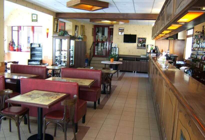 فندق Hôtel Restaurant Prunières