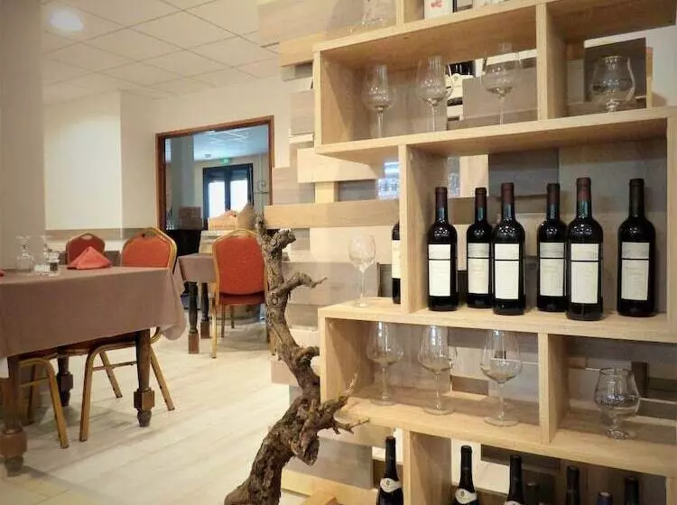 Hotel Hôtel Restaurant Prunières