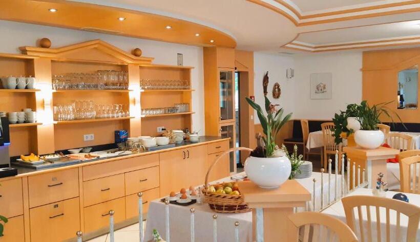 호텔 Margun   Apartments & Panoramarooms