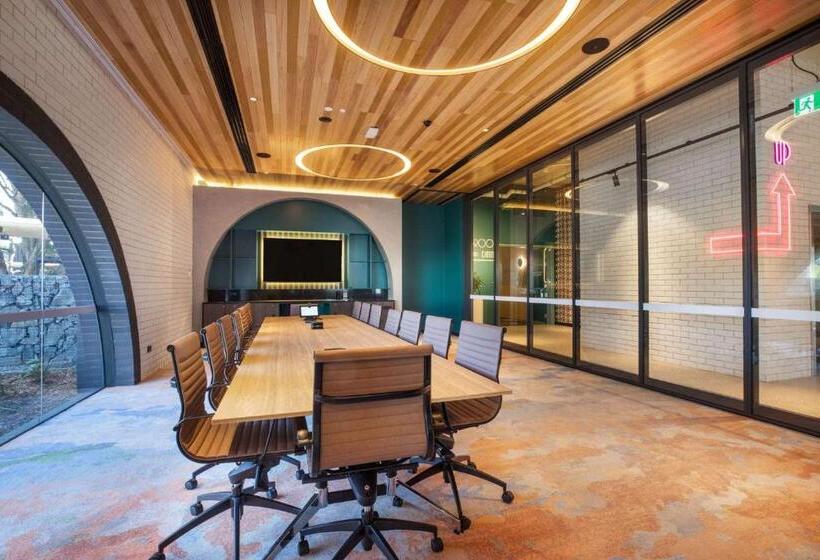 בית מלון כפרי The Brook By Nightcap Plus