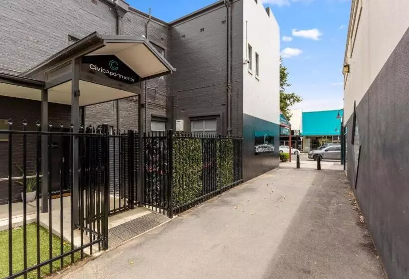 モーテル Civic Apartments