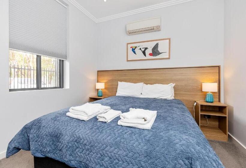 מוטל Civic Apartments