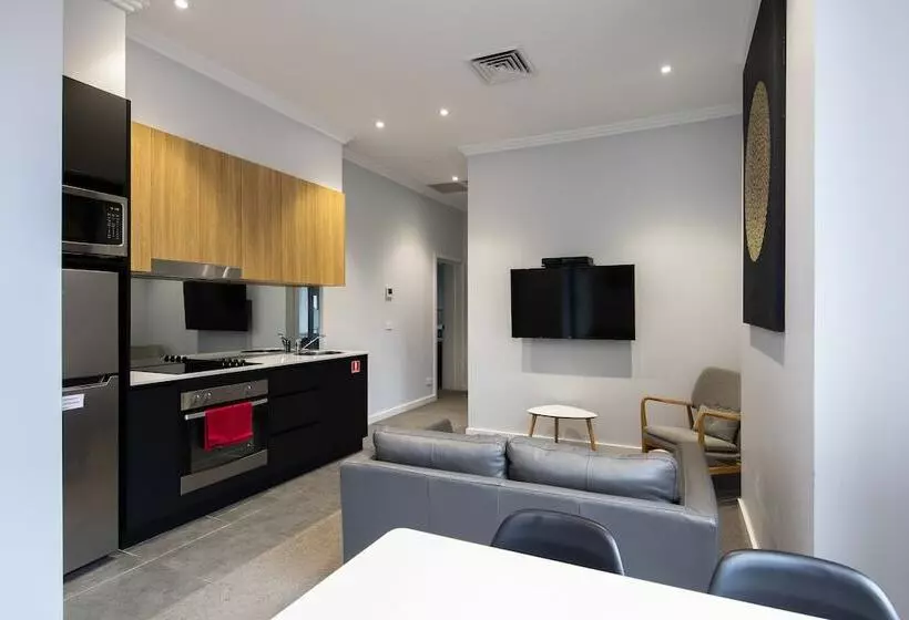 モーテル Civic Apartments