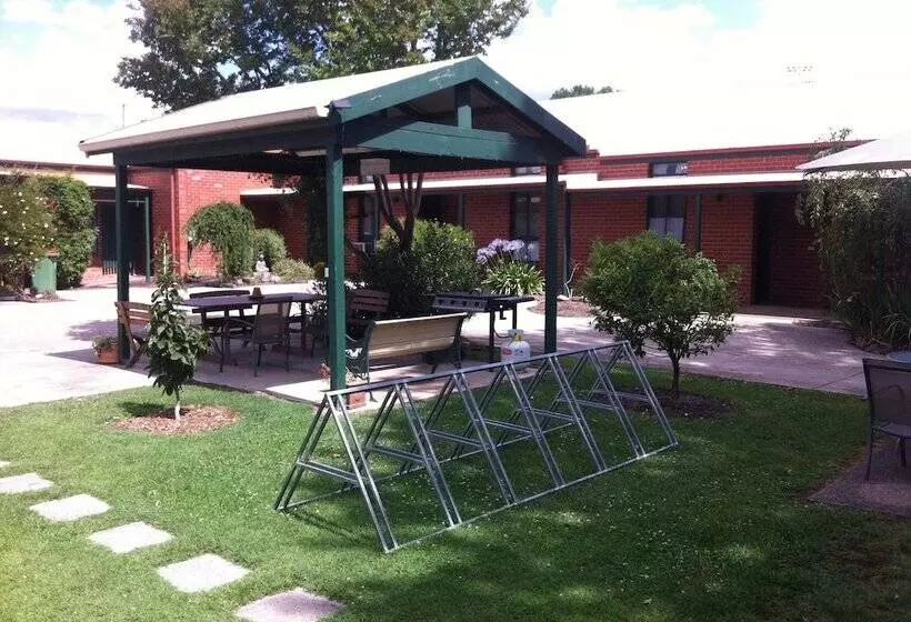 Motelli Mansfield Travellers Lodge