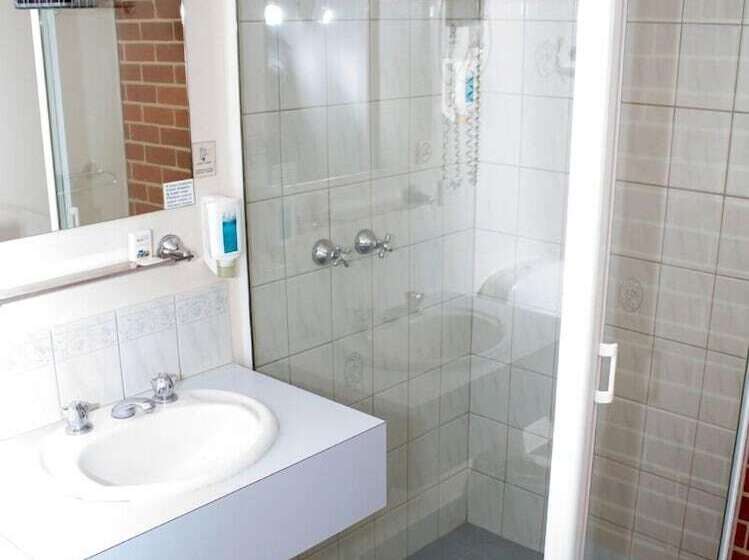 모텔 Mansfield Travellers Lodge