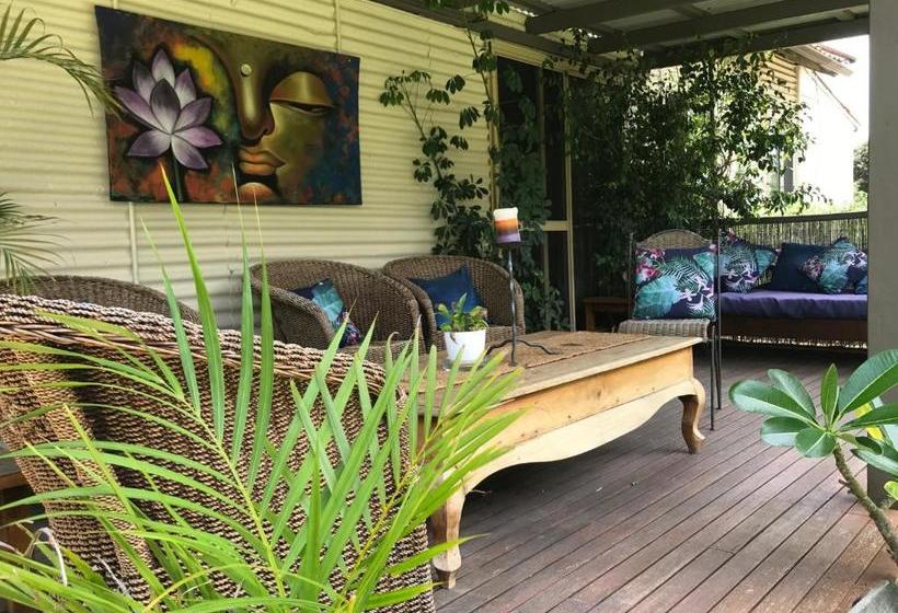 Пансион Dongara Breeze Inn