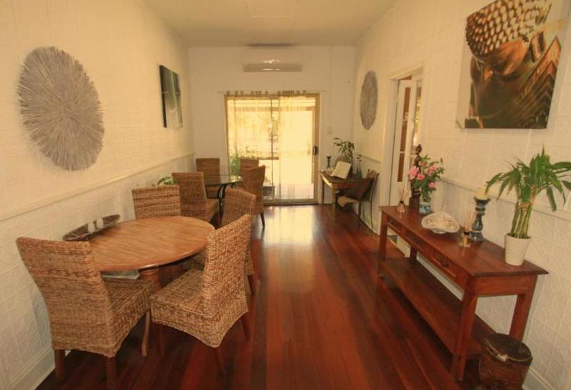 Пансион Dongara Breeze Inn