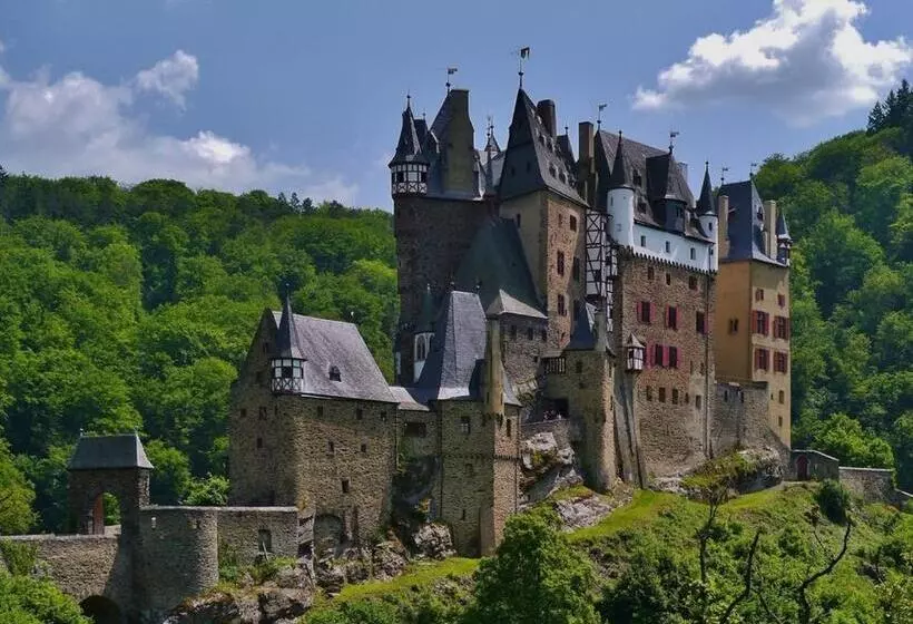 Majatalo Gästehaus Knaup