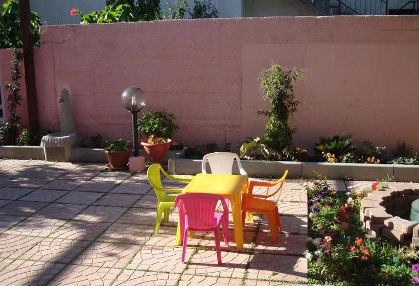 بنسيون Il Glicine