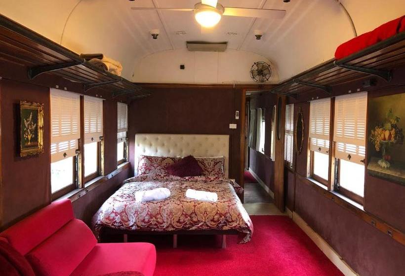 펜션 Krinklewood Cottage & Train Carriages