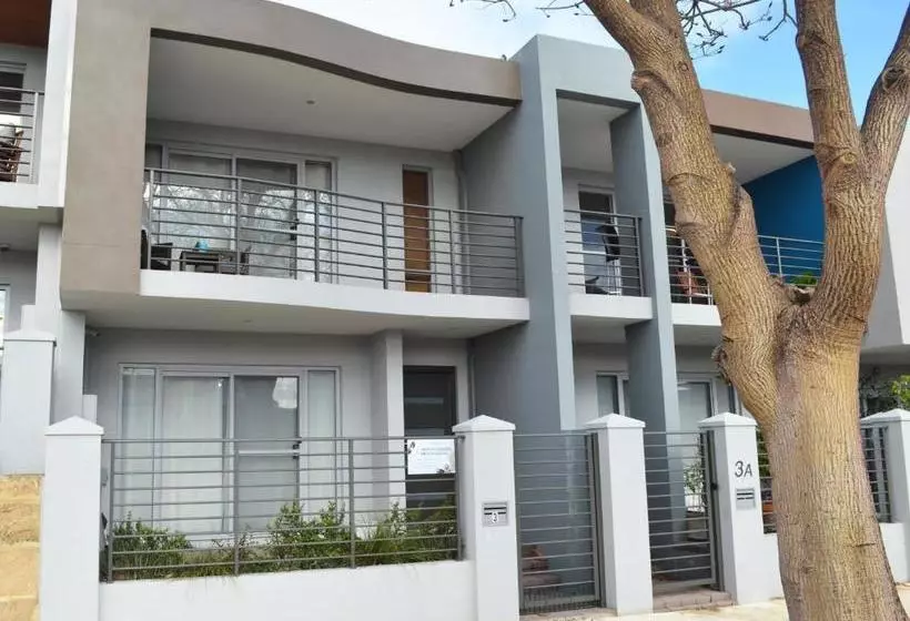 ペンション North Coogee Beach House