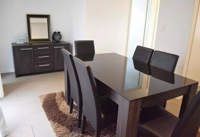 ペンション North Coogee Beach House