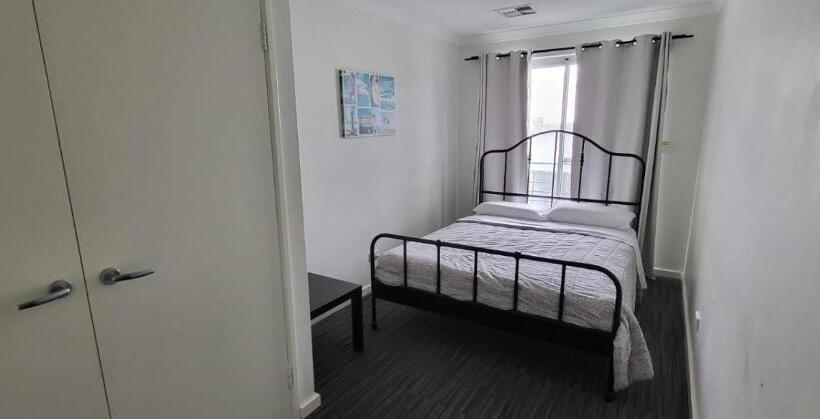 Pensione North Coogee Beach House